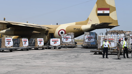 وصول 3 طائرات عسكرية مصرية محملة بمعدات طبية وأكسجين إلى تونس