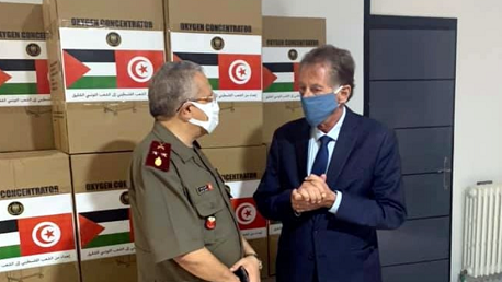 تونس تتسلّم 50 جهاز مكثف أوكسجين من فلسطين 