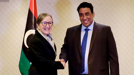 رئيسة الحكومة تتحادث بباريس مع رئيس المجلس الرئاسي الليبي 