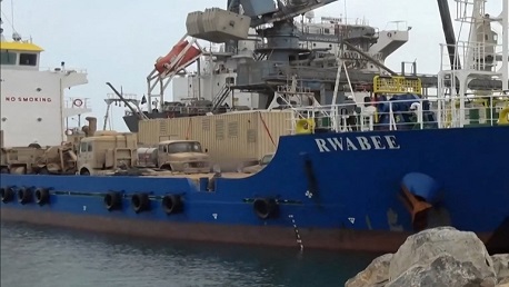 اختطاف سفينة شحن إماراتية قبالة الحديدة اليمنية