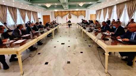 الجرندي يجتمع بإطارات الخارجية للوقوف على استعدادات تونس لاحتضان TICAD 8 