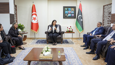 وفداً وزارياً تونسي رفيع المستوى يلتقي وزيرة خارجية ليبيا