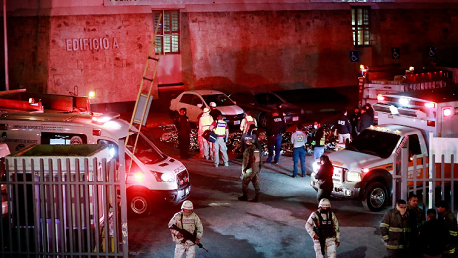 المكسيك: فتح تحقيق جنائي في مقتل عشرات المهاجرين بحريق