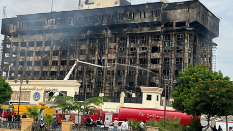 مصر: إصابة 38 شخصا جراء حريق بمديرية أمن الإسماعيلية