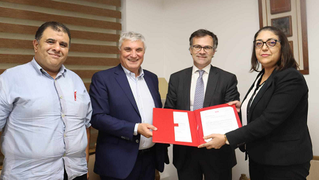 تونس تتلقي دعوة رسمية موجهة إلى رئيس الحكومة لحضور افتتاح معرض ميلانو للصناعات التقليدية