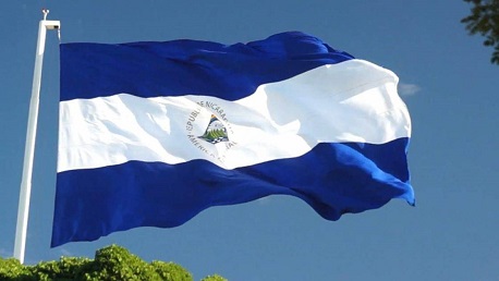 علم نيكاراغوا 