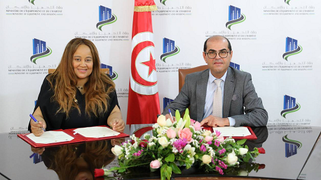 توقيع مذكرة تفاهم بين وزارة التجهيز والإسكان ومكتب الأمم المتحدة للخدمات والمشاريع