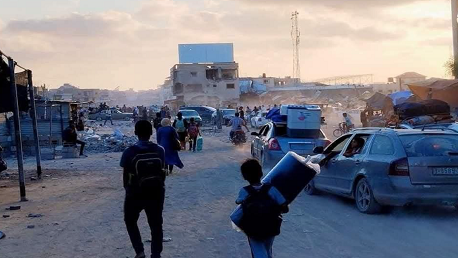 18 شهيدا بينهم أطفال بقصف مسيّرة للاحتلال خيمة نازحين غربي خان يونس