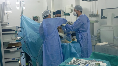 نجاح أول عمليات منظارية على الأربطة المتقاطعة بالمستشفى الجهوي بقبلي
