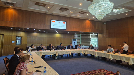 وفد صيني رفيع المستوى يبحث فرص تعزيز التعاون التجاري والاستثماري بين تونس وبكين