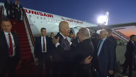 رئيس الجمهورية يحل بالعاصمة الجزائرية