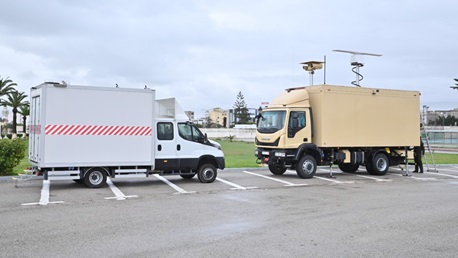 تونس تتسلم من الاتحاد الأوروبي مُعدات لتعزيز مُراقبة حدودها البريّة والبحريّة