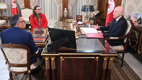 سعيد و  مشكاة سلامة الخالدي وزيرة الماليّة ووجدي الهذيلي وزير أملاك الدّولة والشؤون العقارية