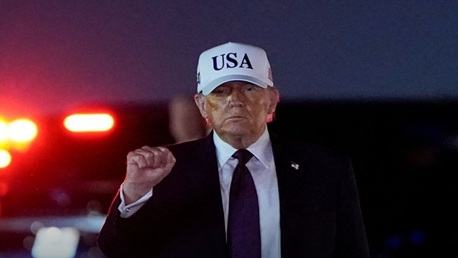 ترامب يعلن بدء "هجمات" على إيران