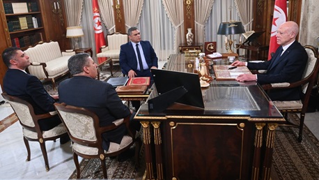 سعيد يدعو إلى ضرورة تسيير دوريّات أمنيّة بصفة مستمرّة لحماية المدارس