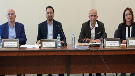 لجنة الصناعة بالبرلمان تصادق على 5 مشاريع قوانين لدعم المحطات الفولطاضوئية