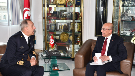  رئيس أركان جيش البحر الإيطالي يُؤكّد استعداد بلاده لمواصلة العمل على تطوير التعاون مع تونس 