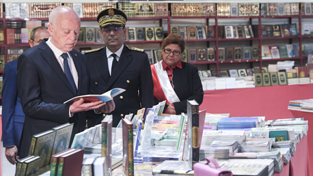 رئيس الدولة بمعرض تونس الدولي للكتاب: تونس ستبقى منارة كل العالم