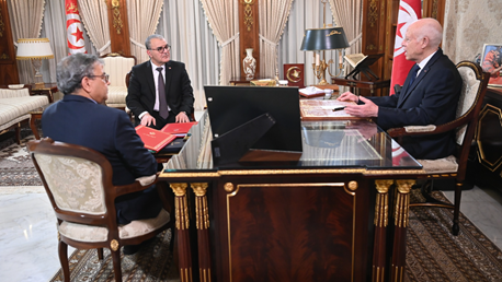 سعيد وزير الاقتصاد محافظ البنك المركزي